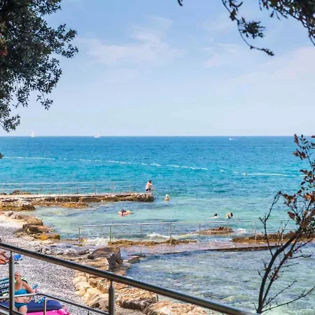 Campsite Bijela Uvala - Eurocamp I Homair